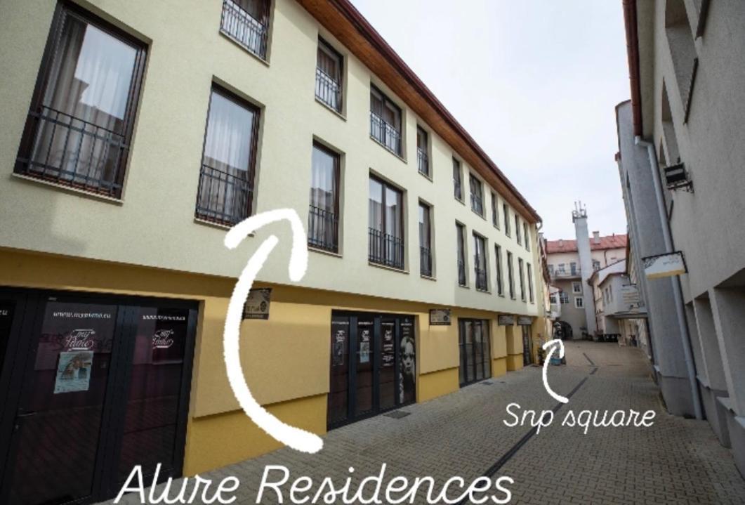 Alure Residences 10 - 24H Self Check-In & Private Parking Next To The Apartment Building Included, City Center Right On Snp Square In A Quiet Passage, New Building, Best Deal In Town バンスカー・ビストリツァ エクステリア 写真